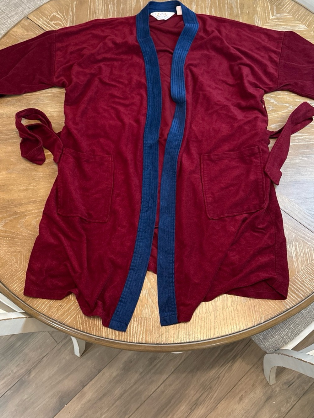 Vintage Belton Burgundy robe with Navy velour Trim - Picture 1 of 7